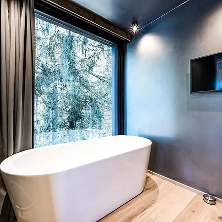 Almmonte Praeclarum - Casual Boutique 바그라인