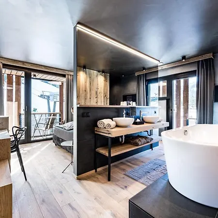 Almmonte Praeclarum Design Hotel