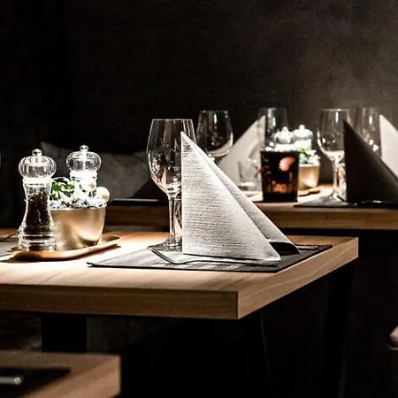 Almmonte Praeclarum - Casual Boutique Szálloda 5*