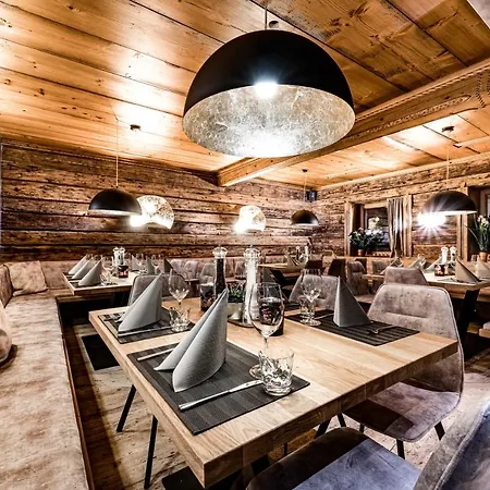 Hotel Almmonte Praeclarum Design Wagrain