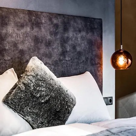 Almmonte Praeclarum - Casual Boutique Hotel 5*