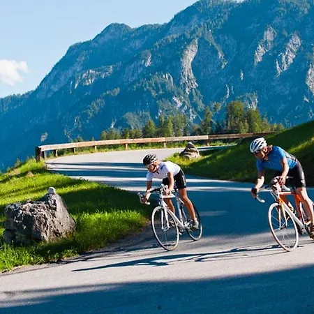 Almmonte Praeclarum - Casual Boutique 바그라인