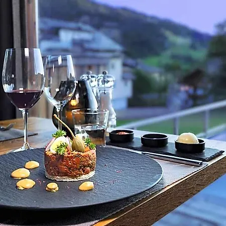 Hotel Almmonte Praeclarum - Casual Boutique Wagrain