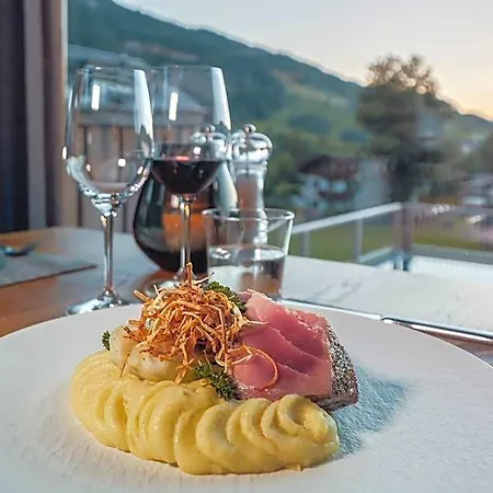 Almmonte Praeclarum - Casual Boutique Hotel 5*