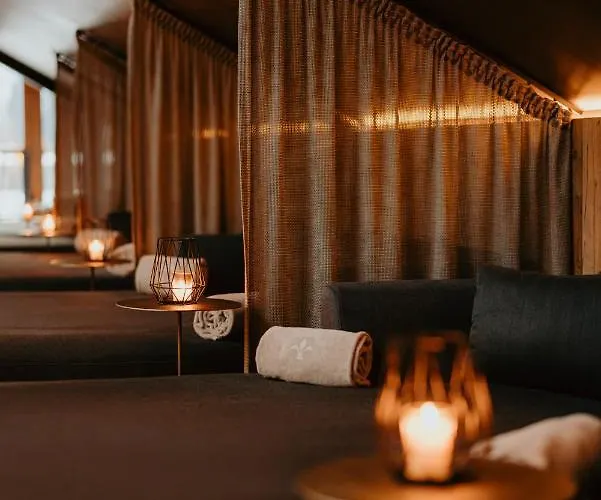 Almmonte Praeclarum - Casual Boutique Hotel 5*